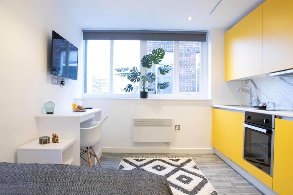 Bells Court Studios - Sheffield City Centre, Opulent Living Serviced Accommodation Buitenkant foto